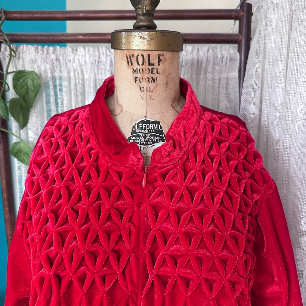 🍒Vintage 1970s Cherry Red Velvet Full Length House Coat 🍒
